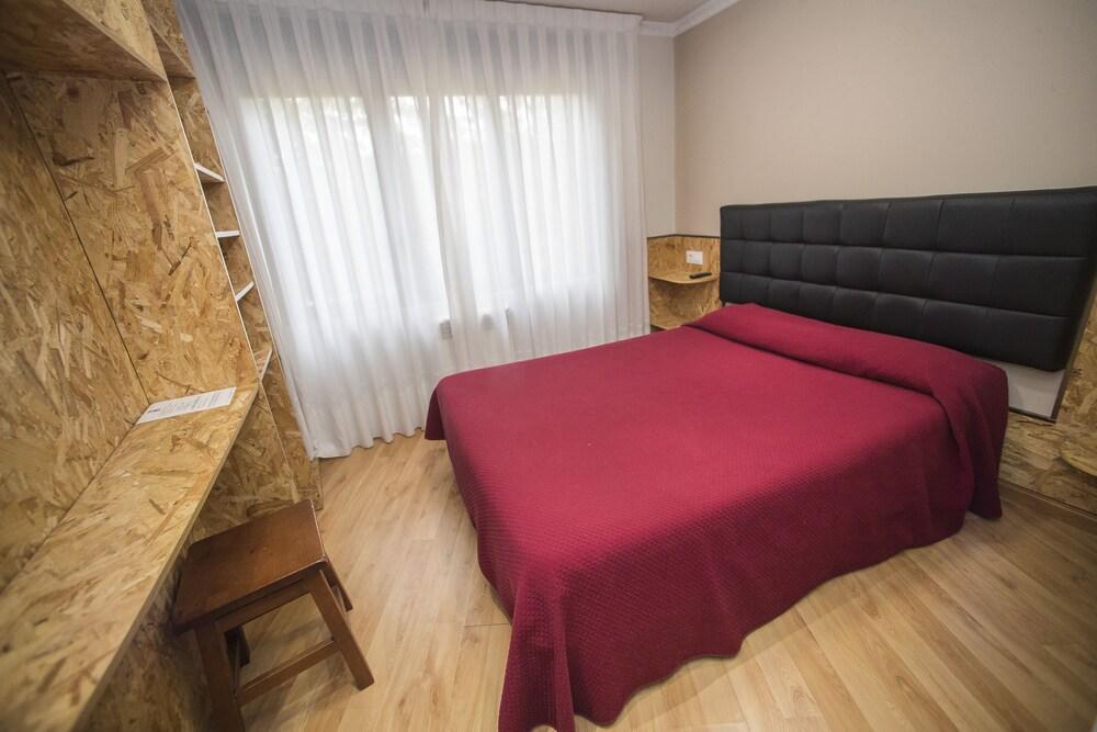 Hostal Vitorina Soria Luaran gambar