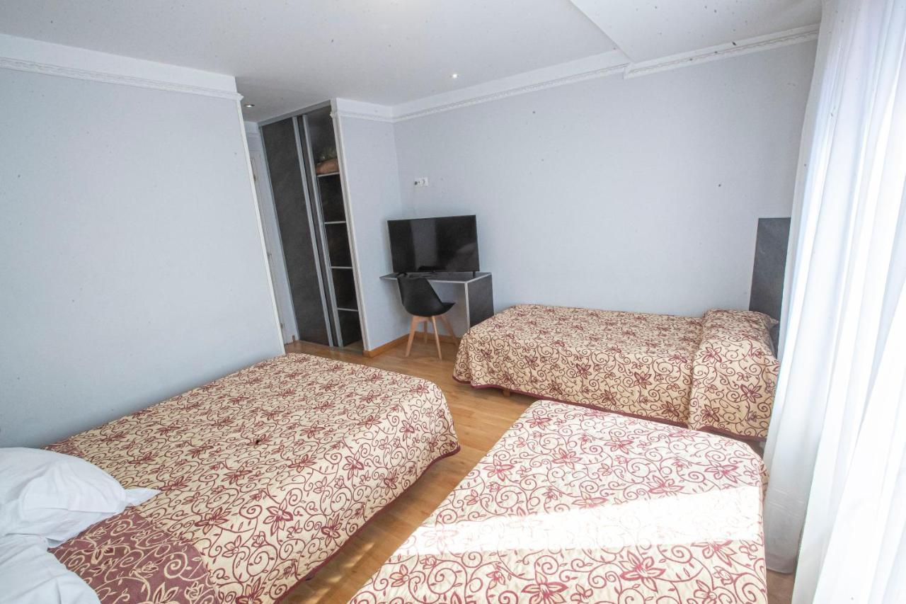 Hostal Vitorina Soria Luaran gambar