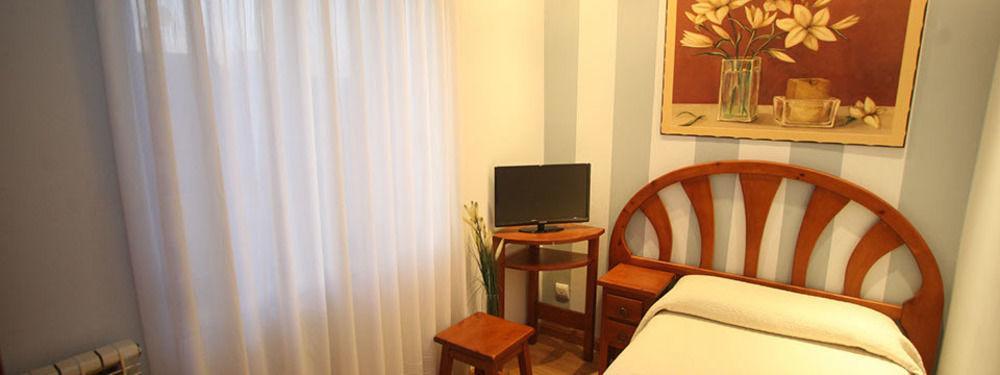 Hostal Vitorina Soria Luaran gambar