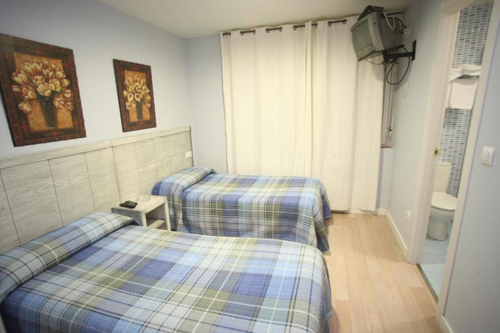 Hostal Vitorina Soria Bilik gambar