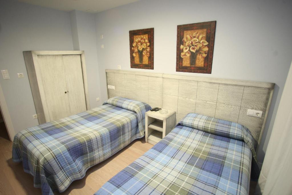 Hostal Vitorina Soria Bilik gambar