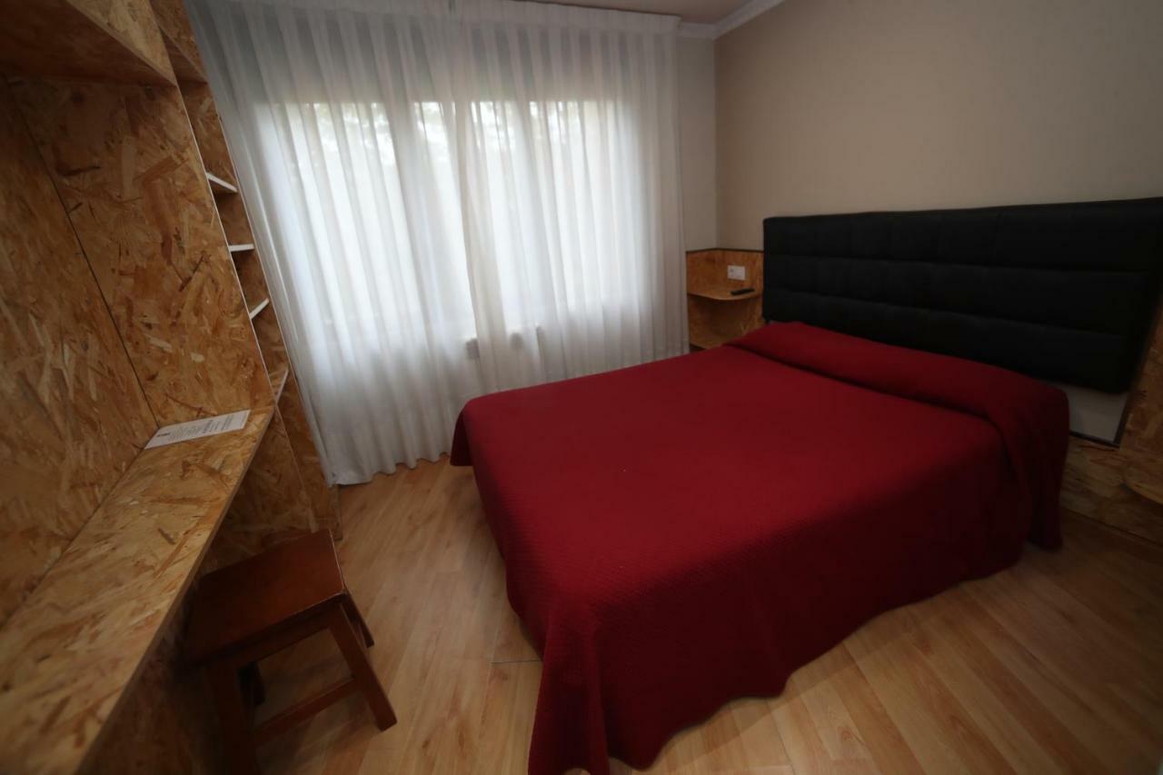 Hostal Vitorina Soria Luaran gambar