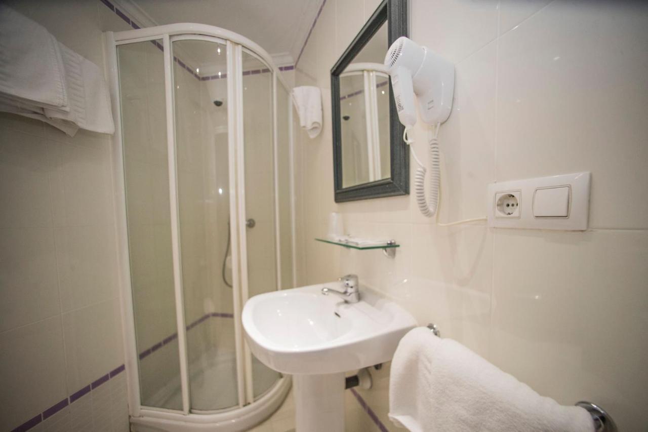 Hostal Vitorina Soria Luaran gambar