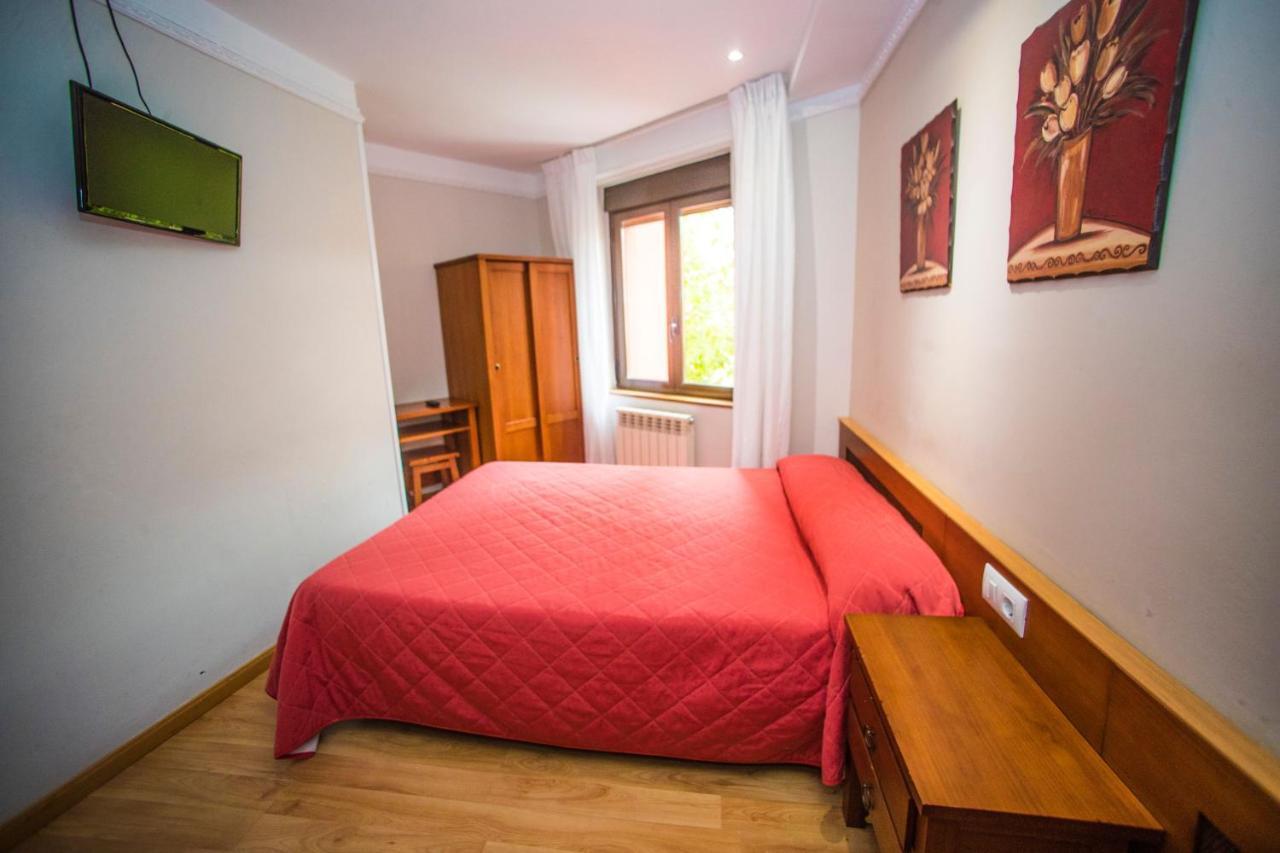 Hostal Vitorina Soria Luaran gambar